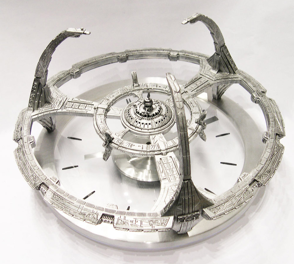 DS9 Clock